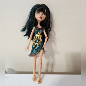 Monster High Frights Camera Action Black Carpet Cleo De Nile Doll